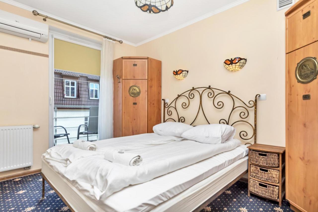 Apartament Na Deptaku by Renters Apartment Miedzyzdroje Bagian luar foto