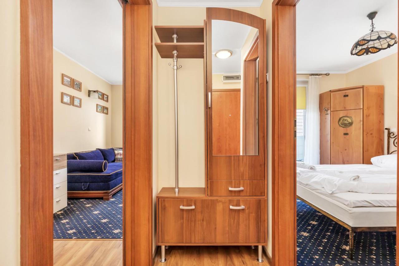 Apartament Na Deptaku by Renters Apartment Miedzyzdroje Bagian luar foto